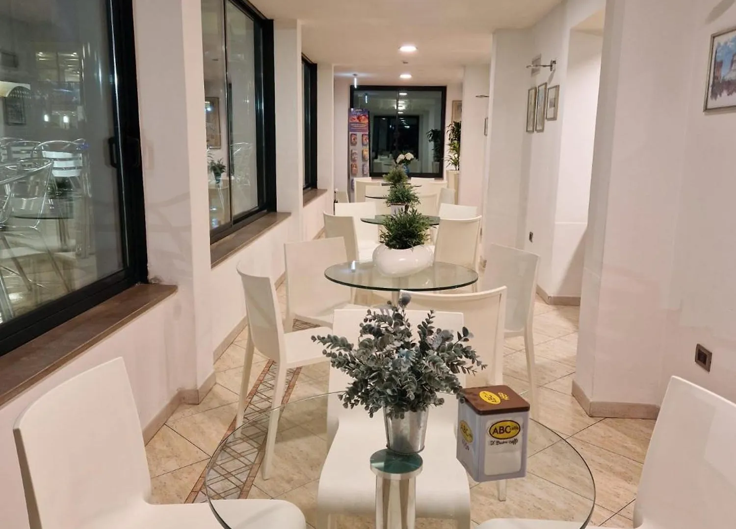 Hotel Caruso ريميني إيطاليا